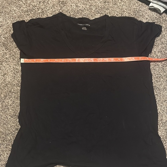 EUC American Eagle Black V-Neck T-Shirt Size S - Picture 2 of 2